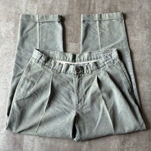 Classic Pleated Men's Chinos in Light Sage